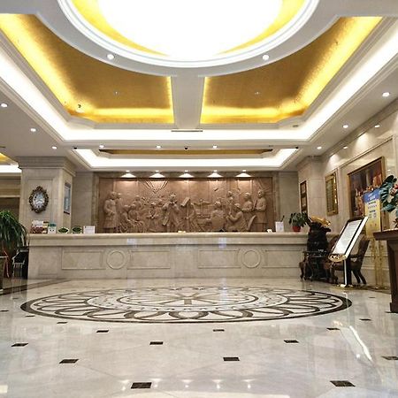 Vienna Classic Hotel Kongtong Avenue Pingliang Exteriör bild