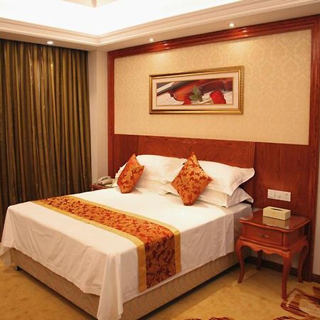 Vienna Classic Hotel Kongtong Avenue Pingliang Exteriör bild