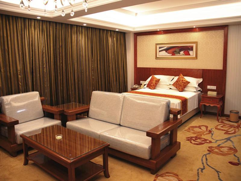 Vienna Classic Hotel Kongtong Avenue Pingliang Exteriör bild