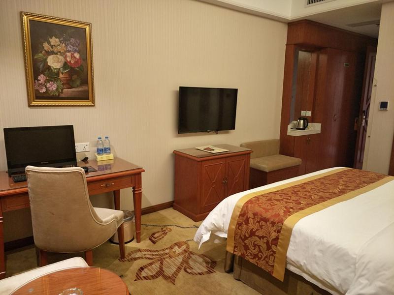 Vienna Classic Hotel Kongtong Avenue Pingliang Exteriör bild